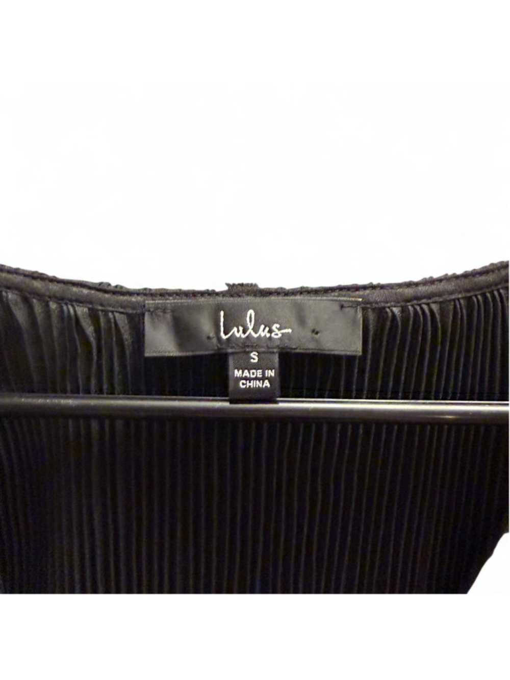 Lulus black pleated blouse with tie detail Size S (but stretchy and would also f - Picture 6 of 6